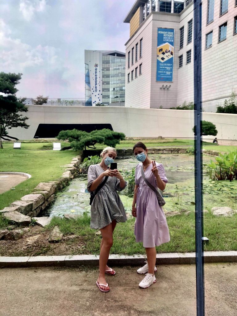 two women in South Korea