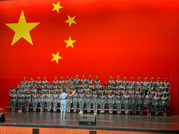 A big, Chinese choir