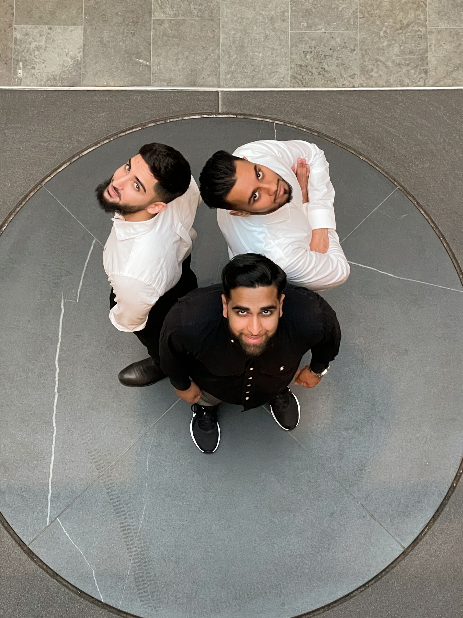 Tre young CBS students -men